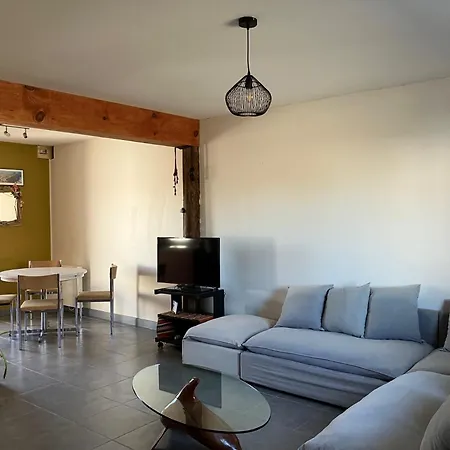 Maison De Village A Avec Terrasse 度假居 *