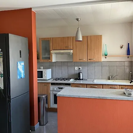 Maison De Village A Avec Terrasse 度假居